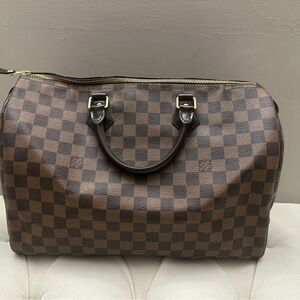Authentic Louis Vuitton speedy 35
